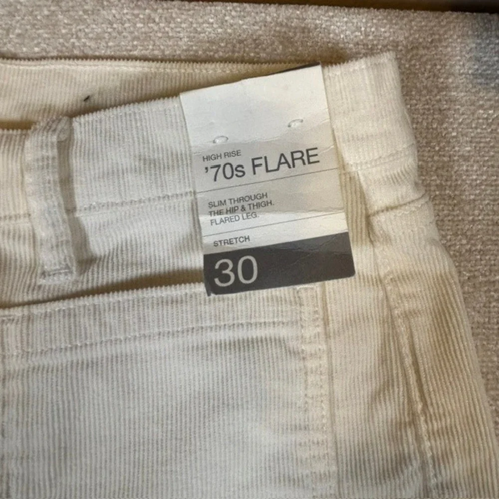 NWT Gap Women's 70's Flare High Rise White Corduroy Pants Stretch 30/10